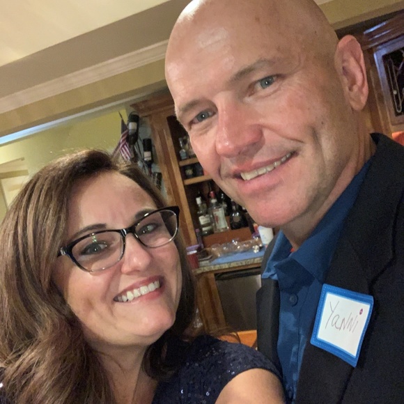 Meet your Posher, Beth! - Picture 4 of 4